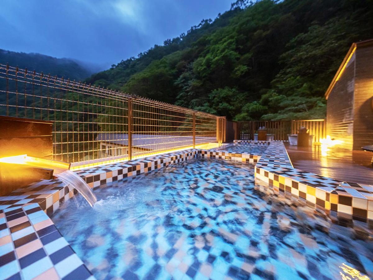 Hotel Hakkei à Maniwa Extérieur photo